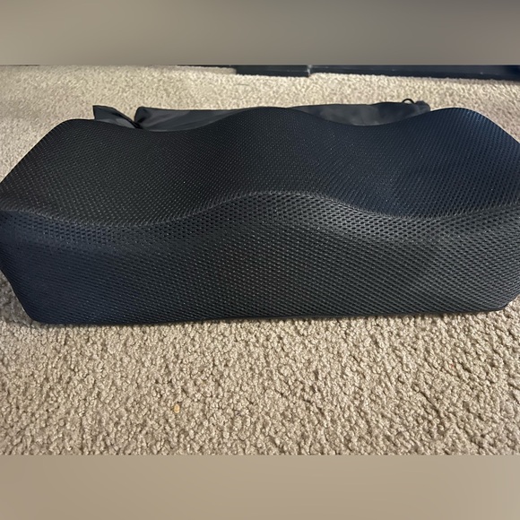 BBL pillow - Picture 2 of 3